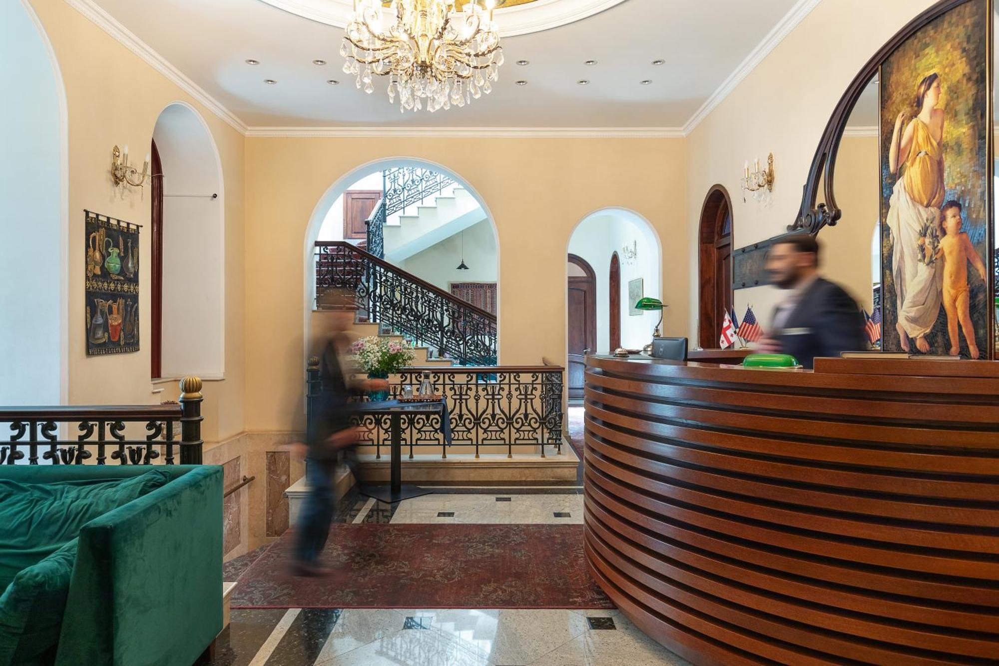 Hotel Bella Casa Tbilisi Bagian luar foto