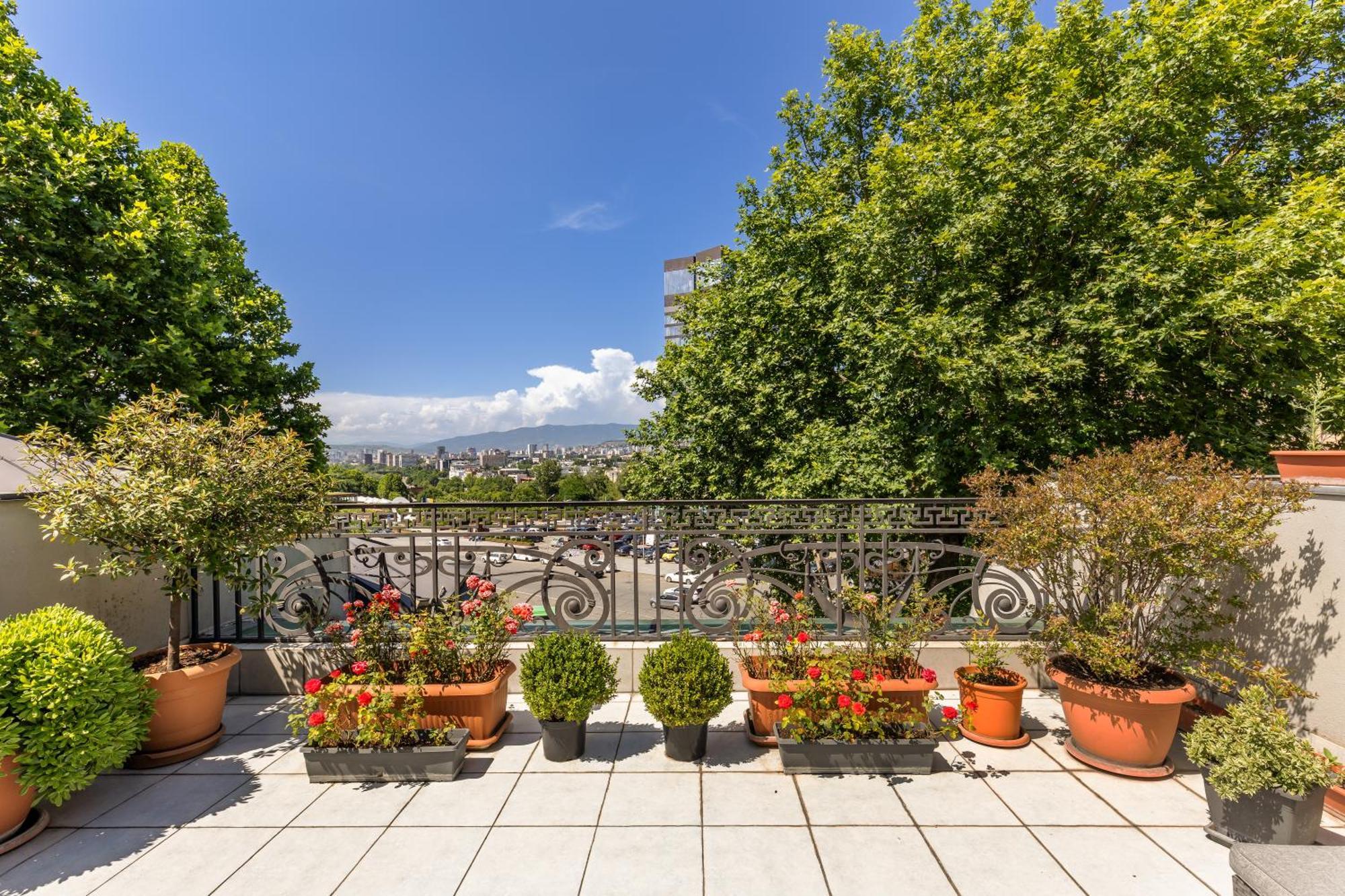 Hotel Bella Casa Tbilisi Bagian luar foto