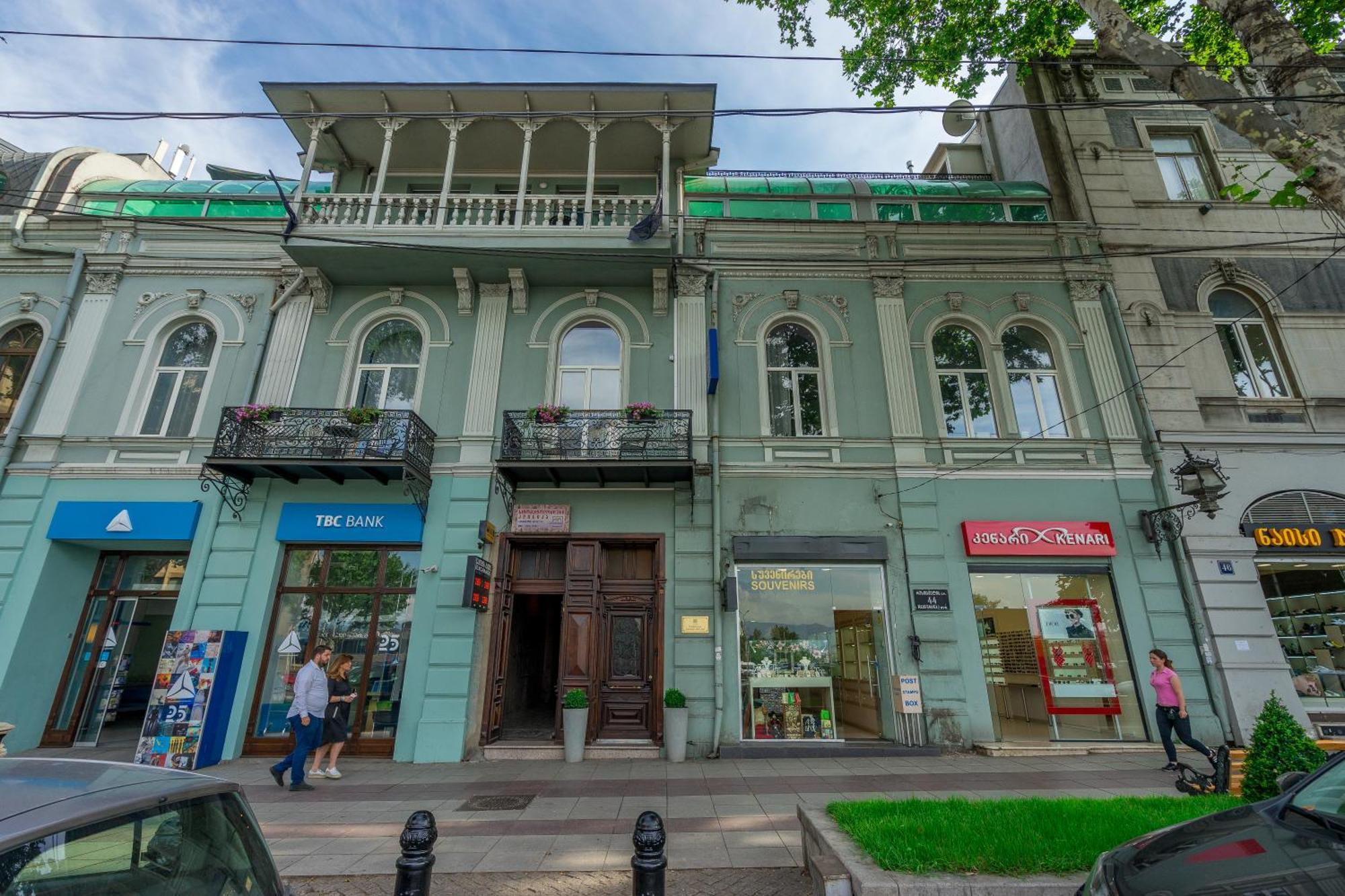 Hotel Bella Casa Tbilisi Bagian luar foto