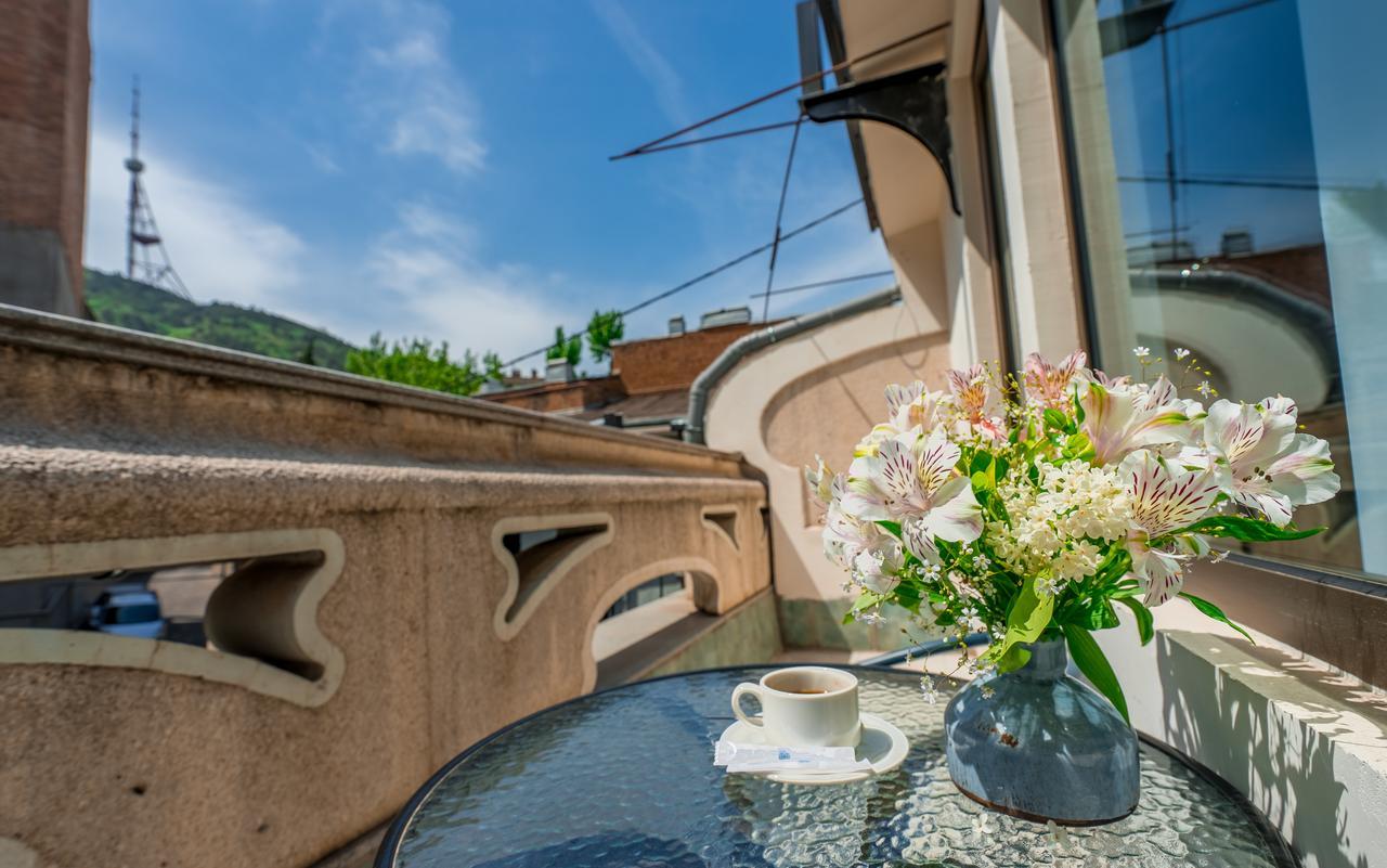 Hotel Bella Casa Tbilisi Bagian luar foto